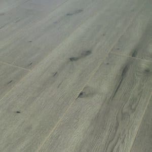 Suelo Laminado KRONOSWISS Helvetic Performance Q7 V4 Roble Mérida D 661PM