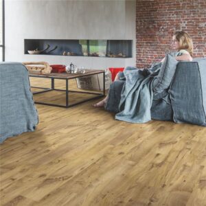Suelo Vinílico Quick Step Alpha Vinyl Small Planks Castaño Vintage Natural AVSP40029